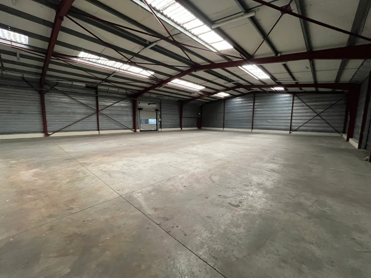 logistics - Light Industrial Premises / Offices For Rent - gallery - 7