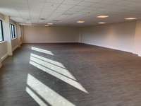 logistics - Entrepôt / Bureaux À Louer - gallery thumbnail - 3