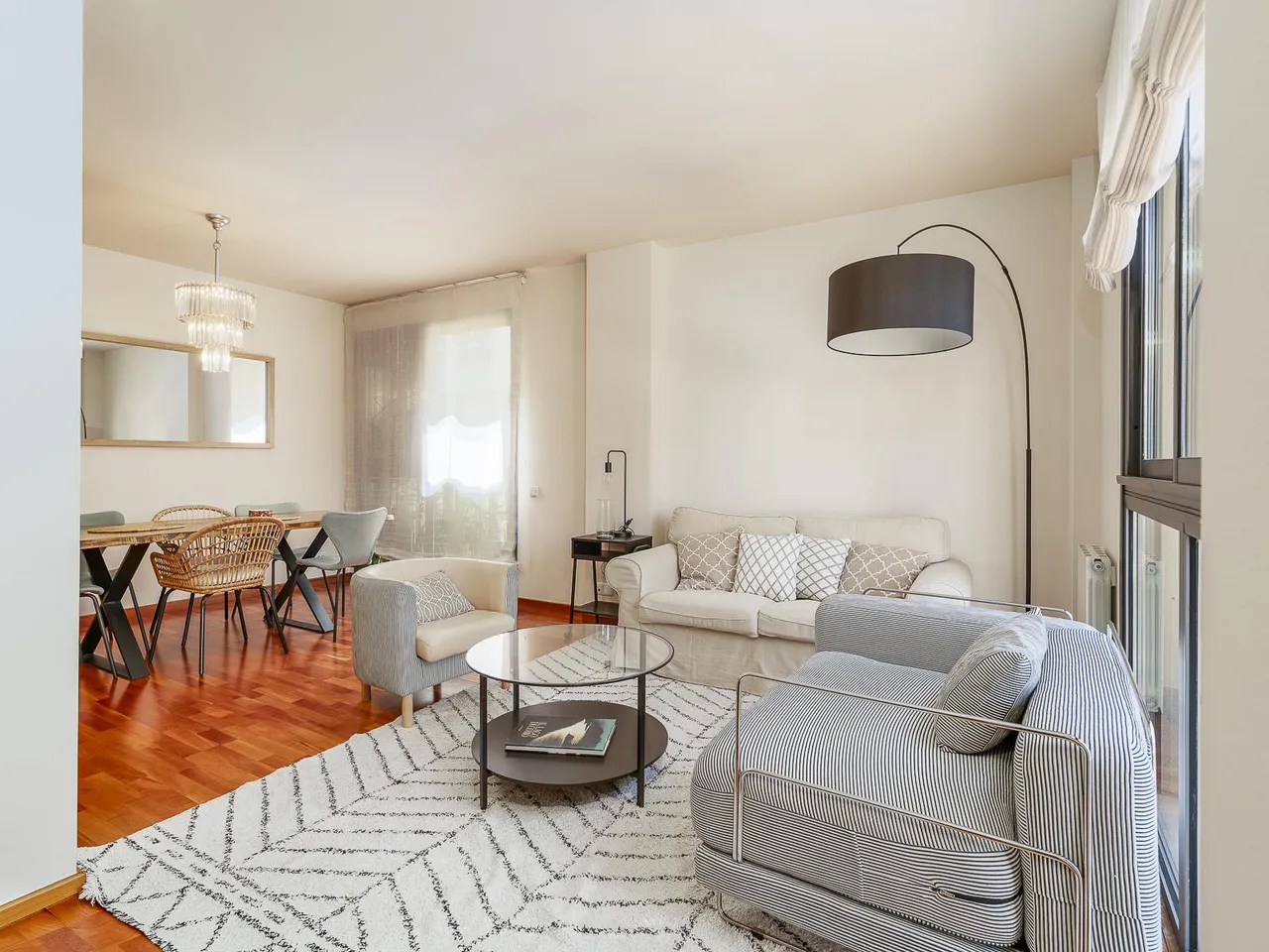living - Piso de 105m² en venta en Eixample Derecho, Barcelona - gallery - 8
