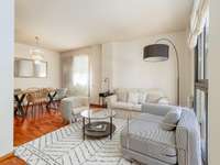 living - Piso de 105m² en venta en Eixample Derecho, Barcelona - gallery thumbnail - 8