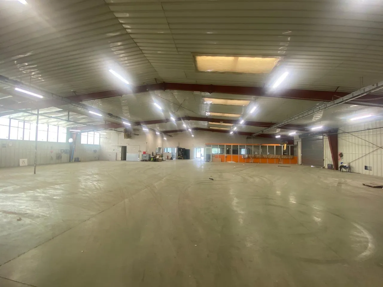 logistics - Light Industrial Premises / Offices For Rent - For Sale - gallery - 4