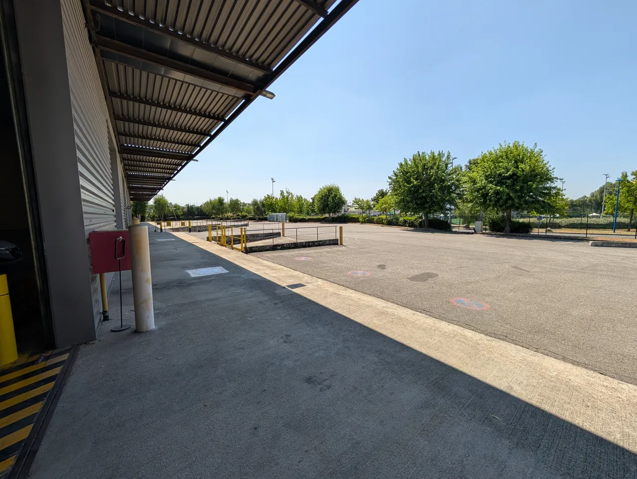 logistics - Entrepôt / Bureaux À Louer - gallery - 6