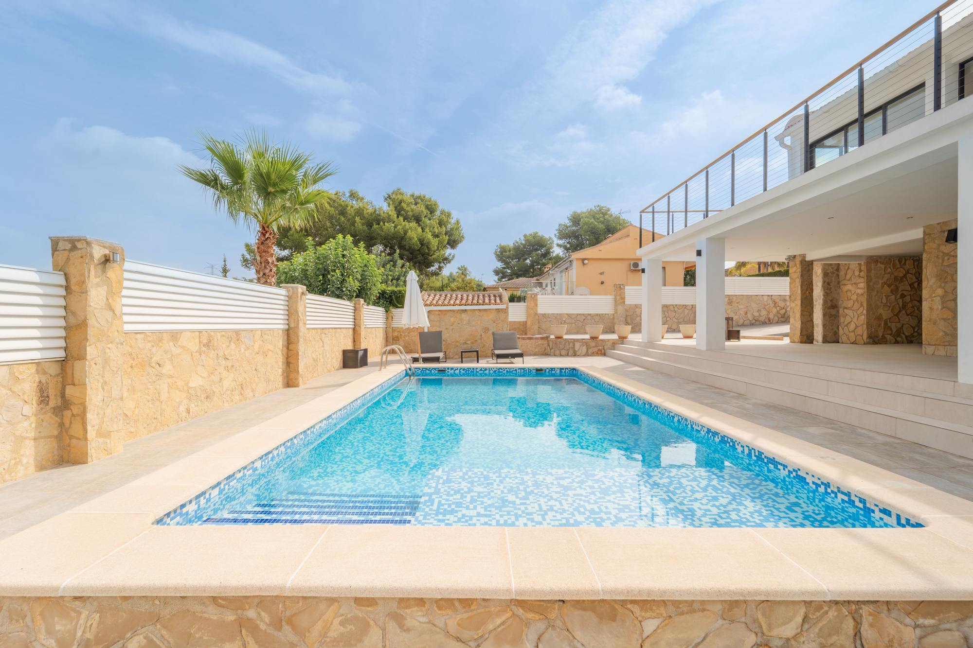 living - 322m² house / villa with 40m² terrace for sale in La Eliana - gallery thumbnail - 3
