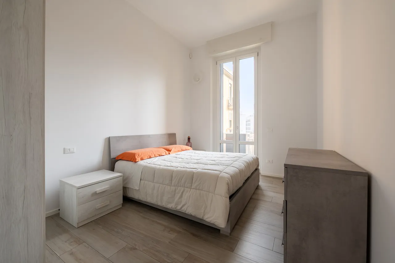 living - Three-room apartment for sale via Sardegna 59 Milano - gallery - 9