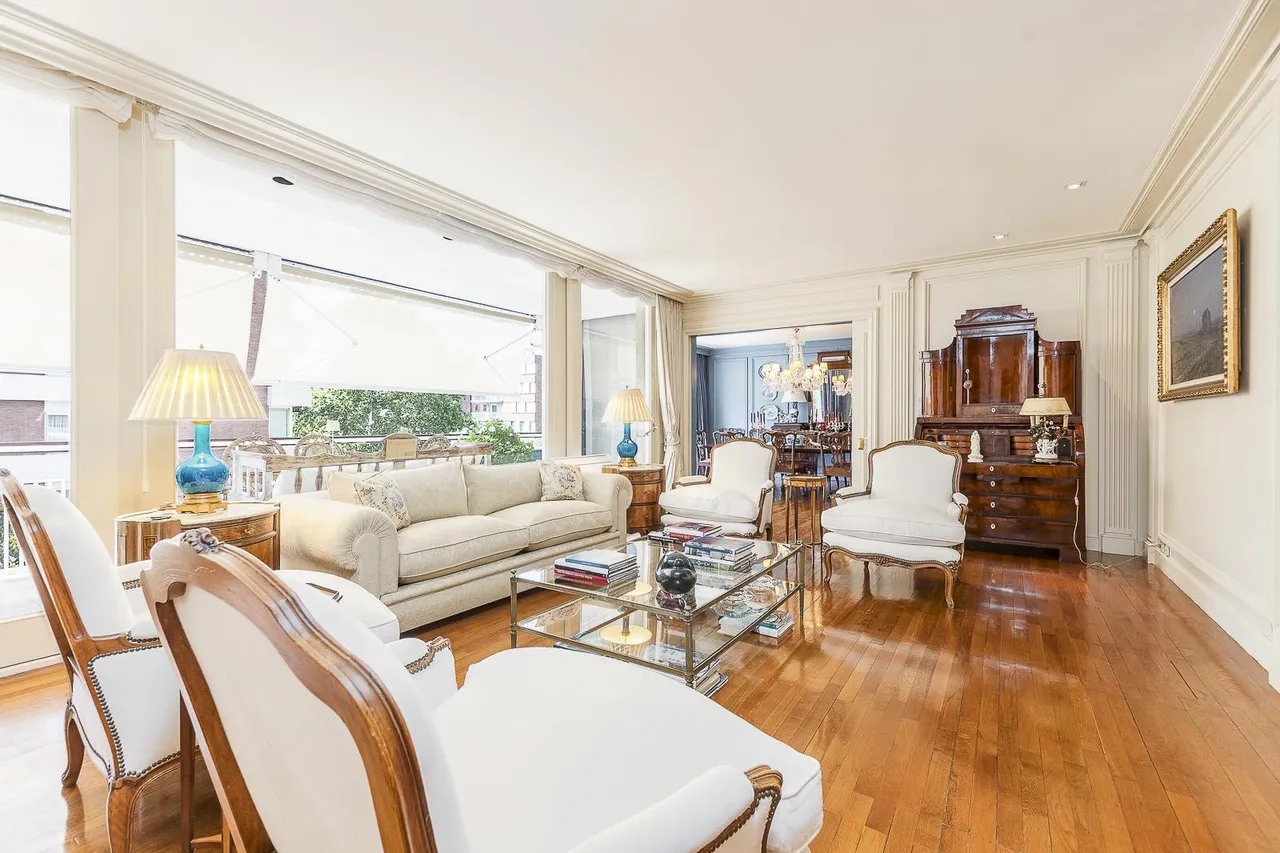 living - Piso de 500m² en venta en Turó Park, Barcelona - gallery - 2