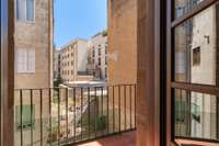 living - Piso de 84m² con 9m² terraza en venta en Gótico, Barcelona - gallery thumbnail - 3