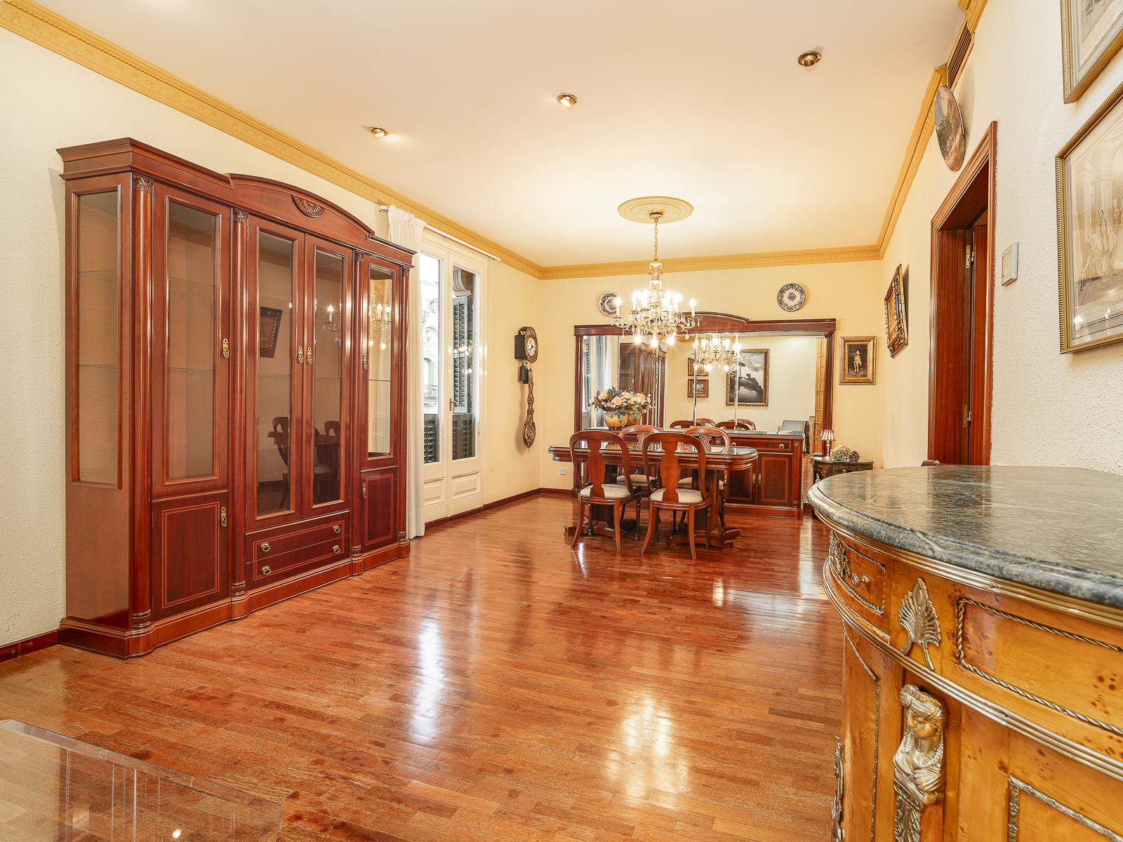 living - 114m² apartment for sale in Eixample Left, Barcelona - gallery - 4
