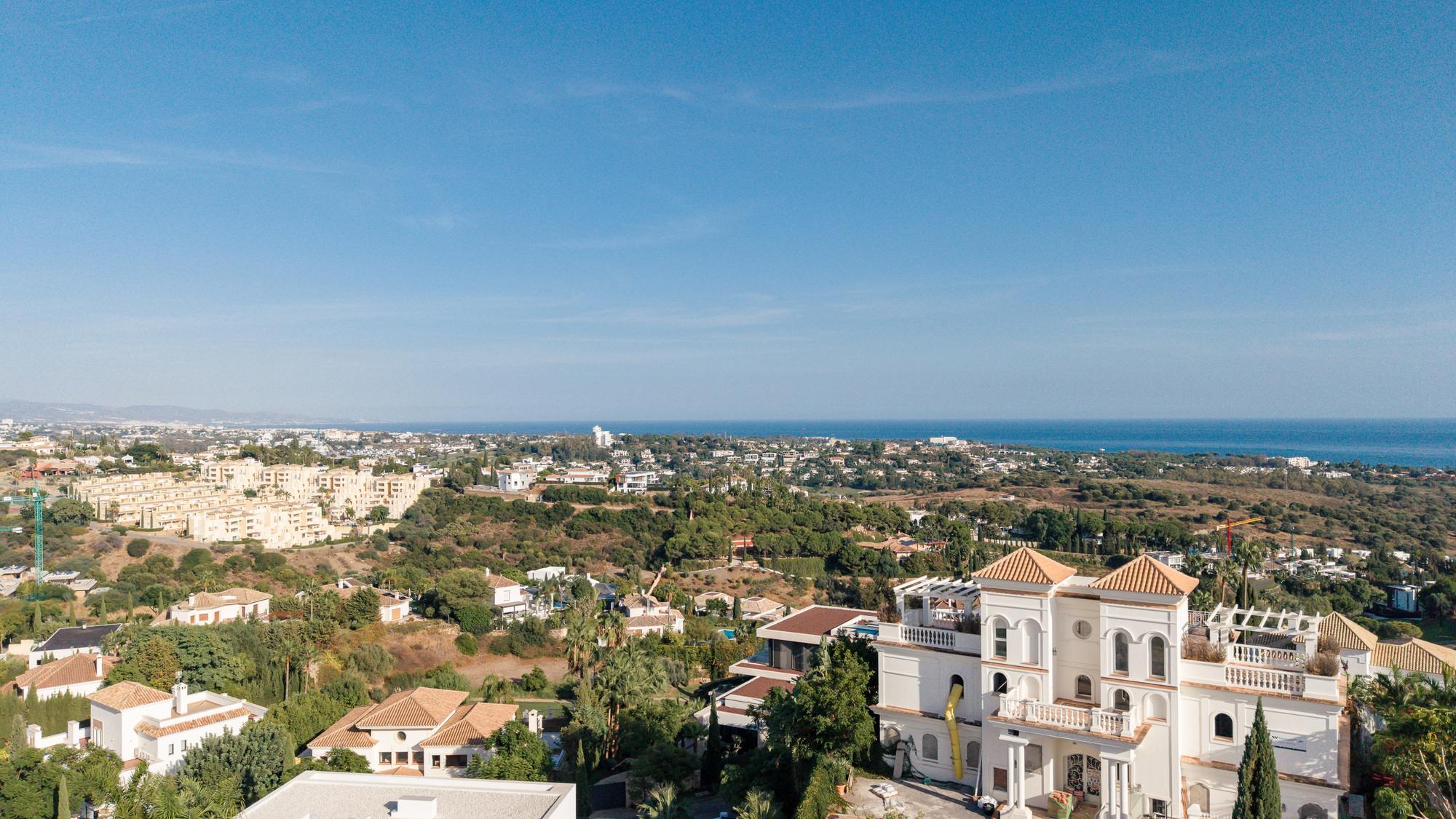 living - Parcela de 119,512m² en venta en Benahavís, Costa del Sol - gallery thumbnail - 4