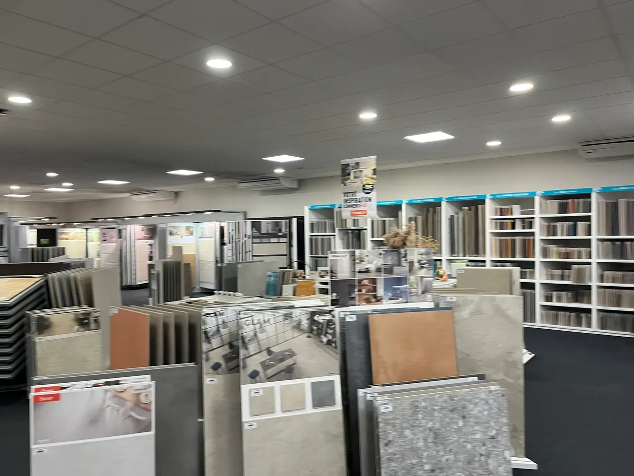 logistics - Light Industrial Premises / Offices For Rent - gallery - 9