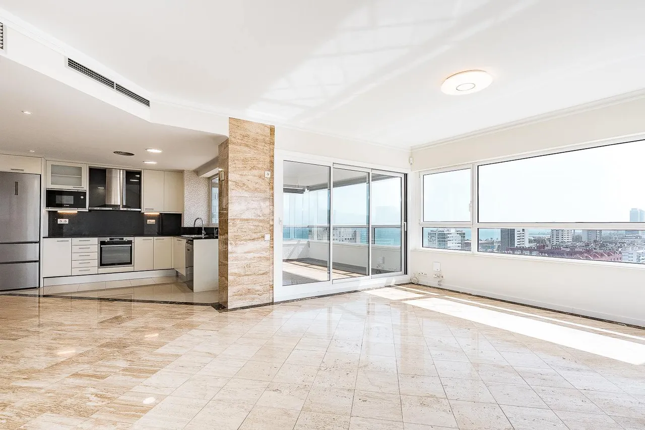 living - 112m² apartment with 16m² terrace for sale in Diagonal Mar - gallery - 8