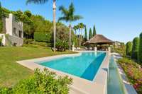 living - Casa / villa de 712m² con 133m² terraza en venta en Milla de Oro - gallery thumbnail - 4
