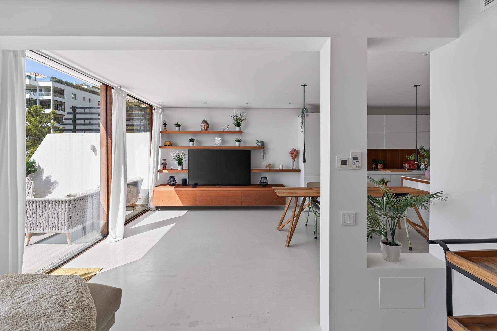 living - Piso de 122m² con 32m² terraza en venta en Illetas - gallery thumbnail - 7
