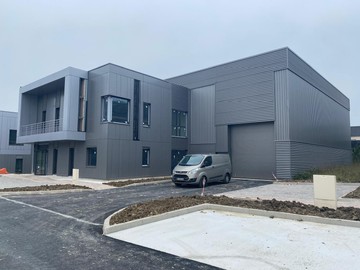 logistics - Activités / Bureaux À Louer - À Vendre - featured