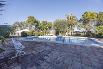 living - Casa / villa de 857m² en venta en La Eliana, Valencia - featured