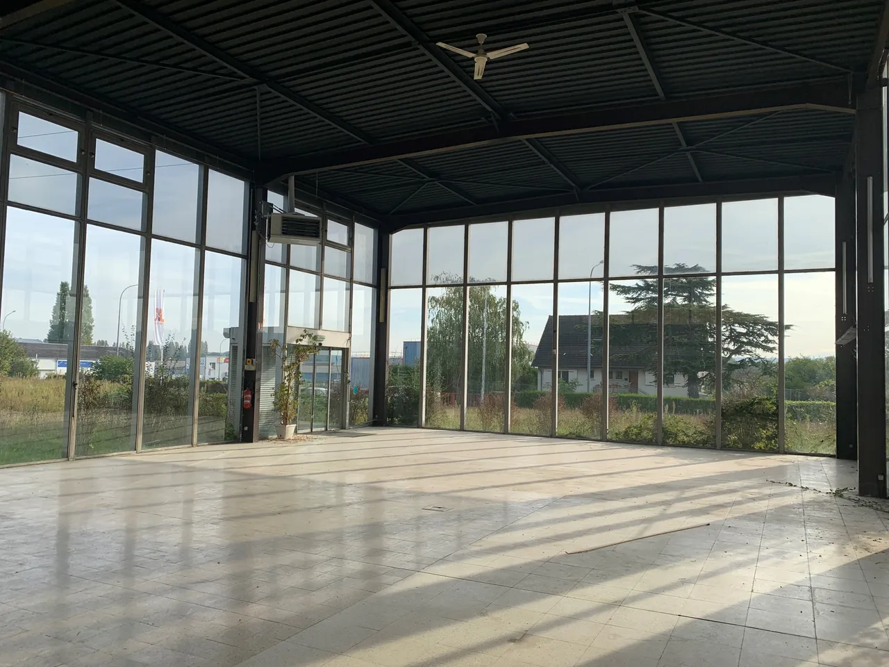 logistics - Warehouse / Offices For Rent - For Sale - gallery - 5