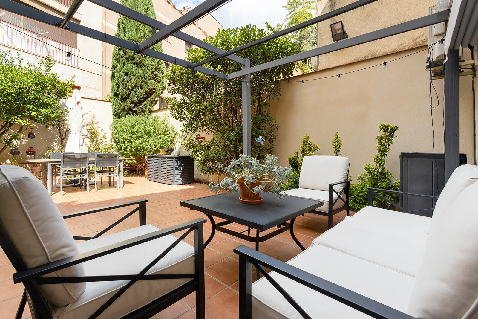 living - 258m² house / villa with 60m² terrace for sale in Les Corts - gallery thumbnail - 7