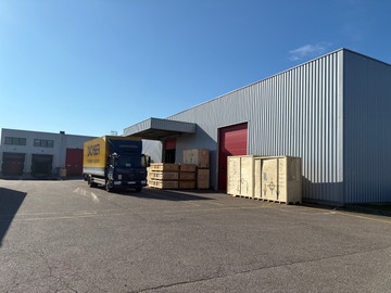 logistics - Activités / Bureaux À Vendre - featured