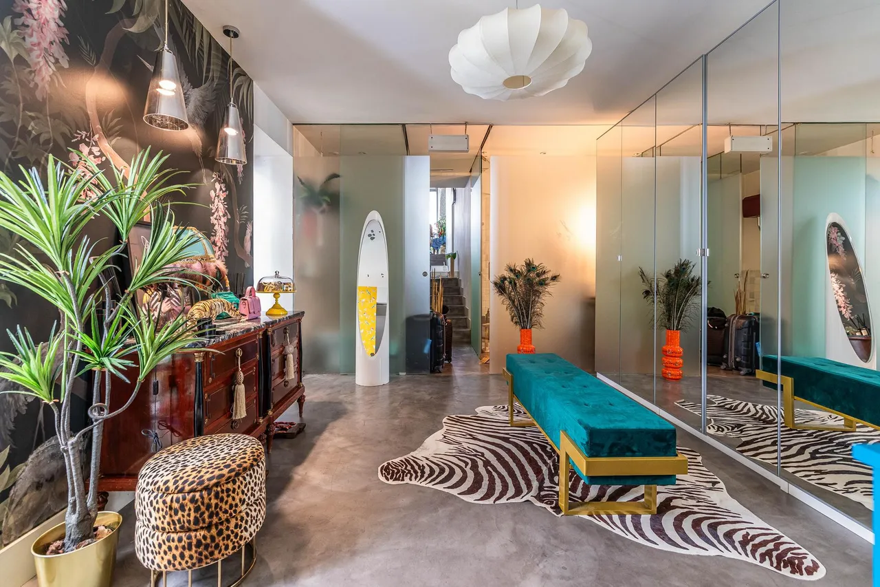living - 190m² apartment for sale in Malasaña, Madrid - gallery - 9