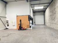 logistics - Activités / Bureaux À Louer - gallery thumbnail - 7