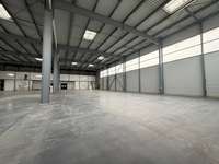 logistics - Activités / Bureaux À Louer - gallery thumbnail - 2