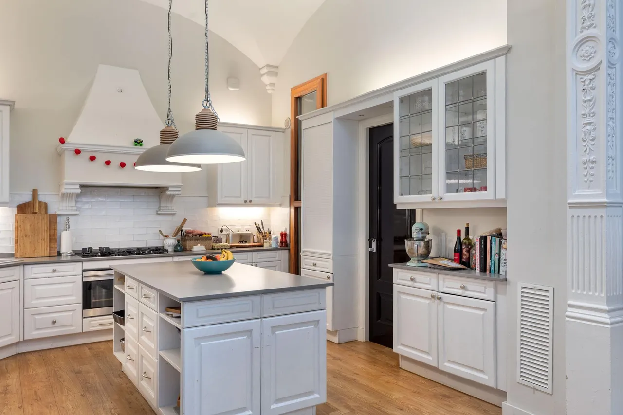 living - 336m² apartment with 107m² garden for sale in Barri Vell - gallery - 4