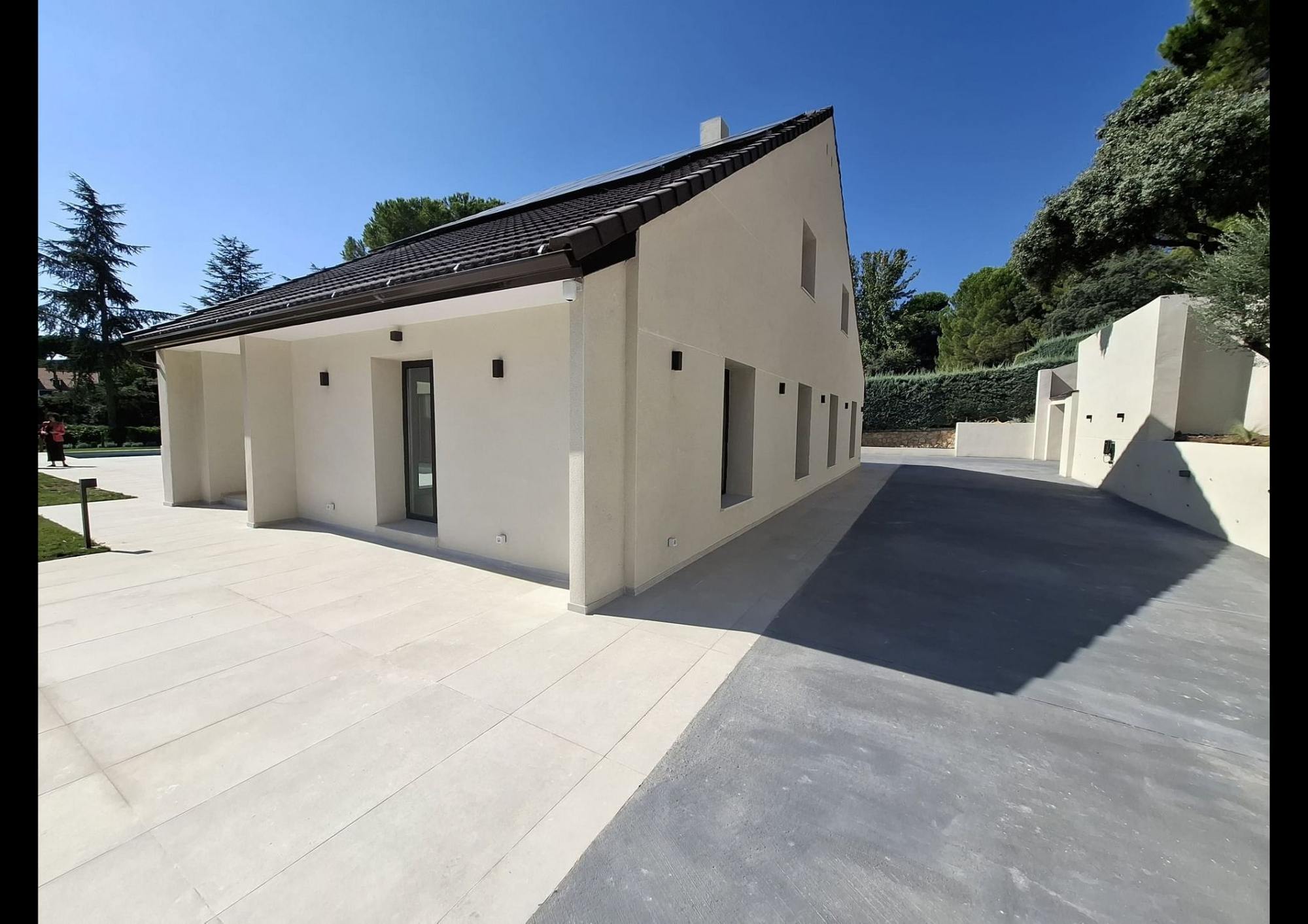 living - 518m² house / villa for sale in Ciudalcampo, Madrid - gallery thumbnail - 3