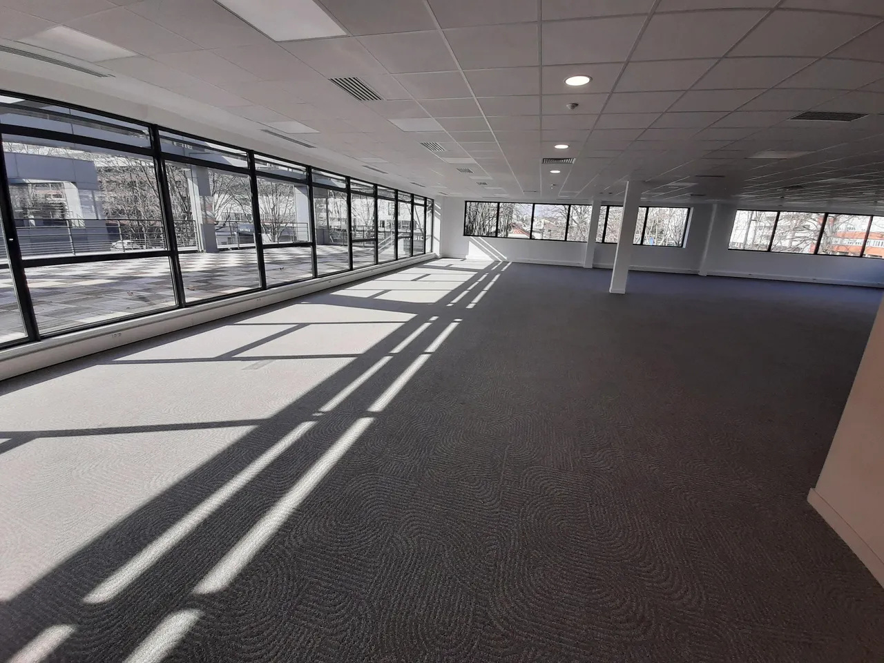 office - Offices For Rent - gallery - 2