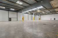 logistics - Entrepôt Logistique À Louer - gallery thumbnail - 3