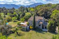 living - Casa rural de 470m² en venta en El Gironés, Girona - gallery thumbnail - 2