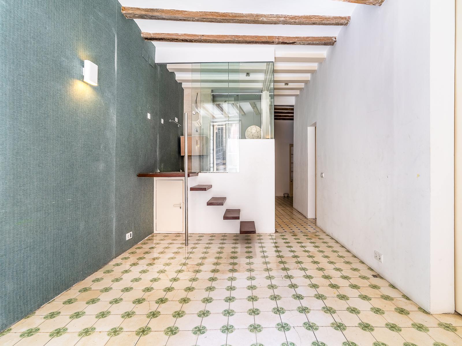 living - Piso de 73m² en venta en Gótico, Barcelona - gallery thumbnail - 6