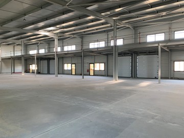 logistics - Activités / Bureaux À Louer - featured
