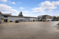 logistics - Activités / Bureaux À Vendre - gallery thumbnail - 1