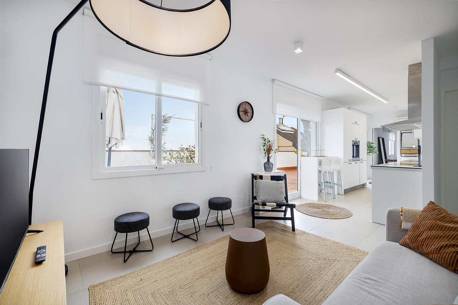living - Piso de 73m² con 83m² terraza en alquiler en Gràcia - gallery - 4