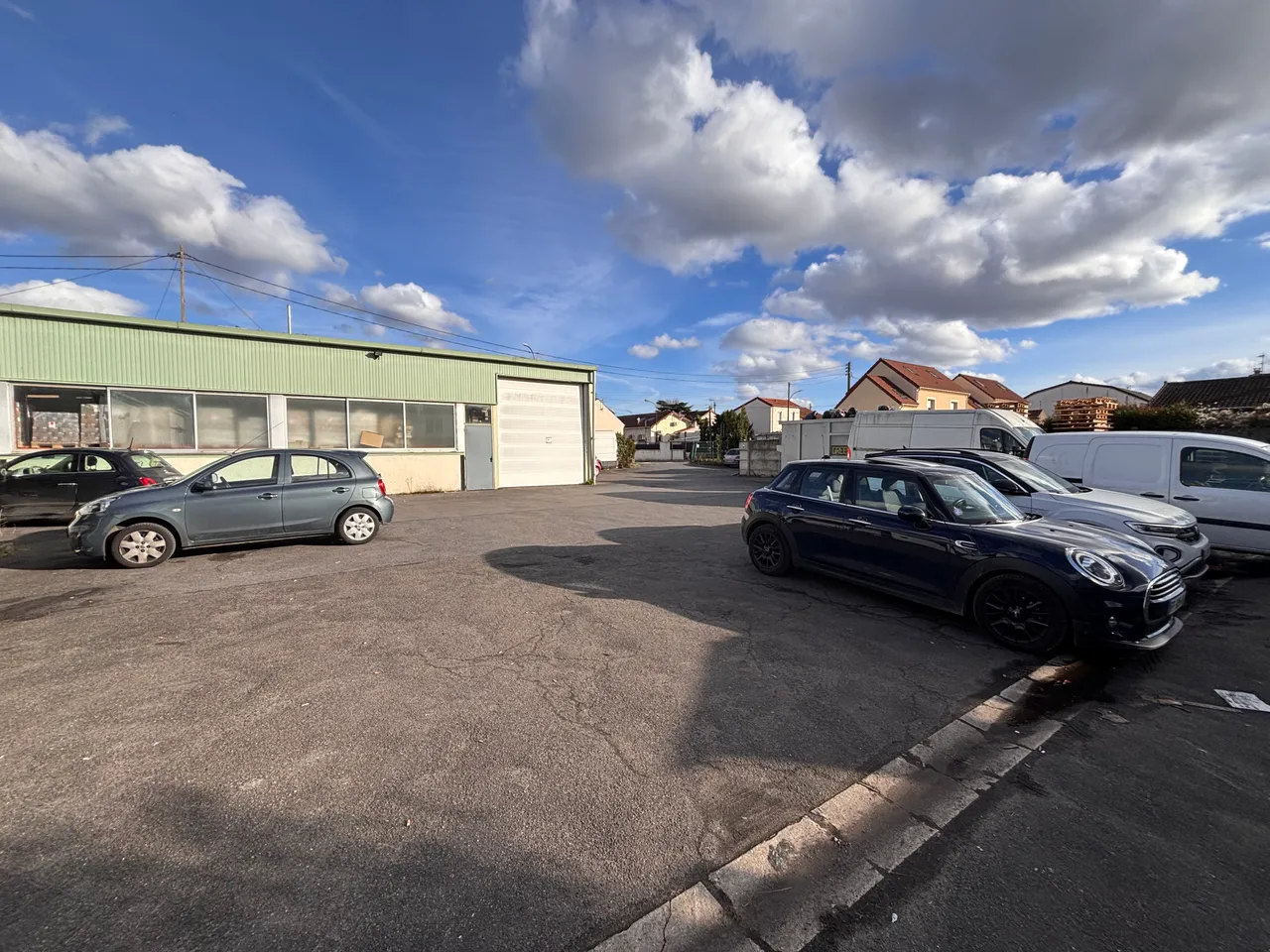 logistics - Light Industrial Premises / Offices For Sale - gallery - 6
