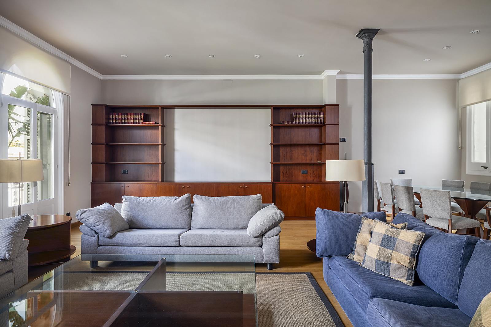 living - 200m² apartment for rent in Eixample Right, Barcelona - gallery thumbnail - 5