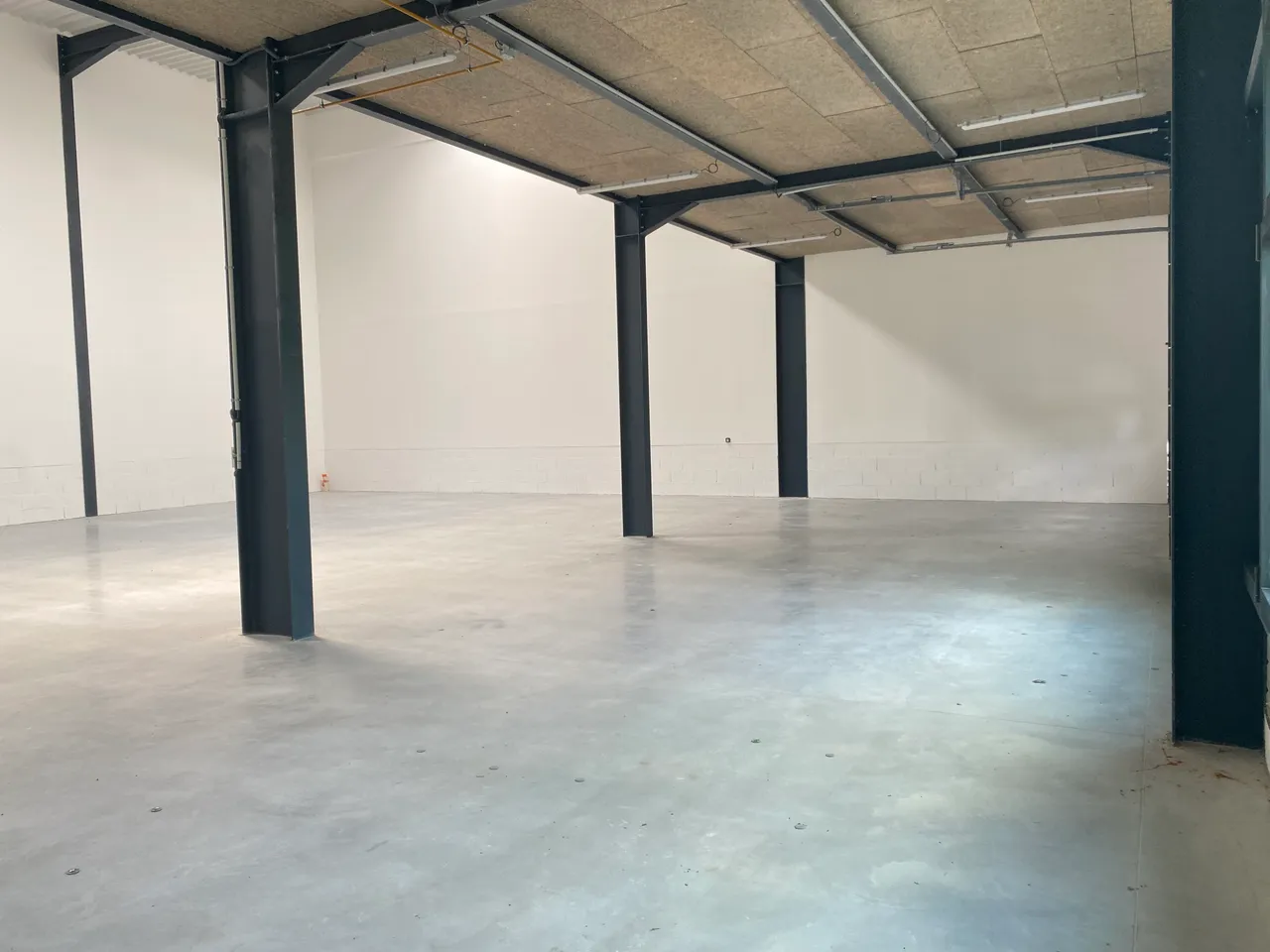 logistics - Light Industrial Premises / Offices For Rent - gallery - 7