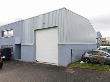 logistics - Activités / Bureaux À Louer - featured