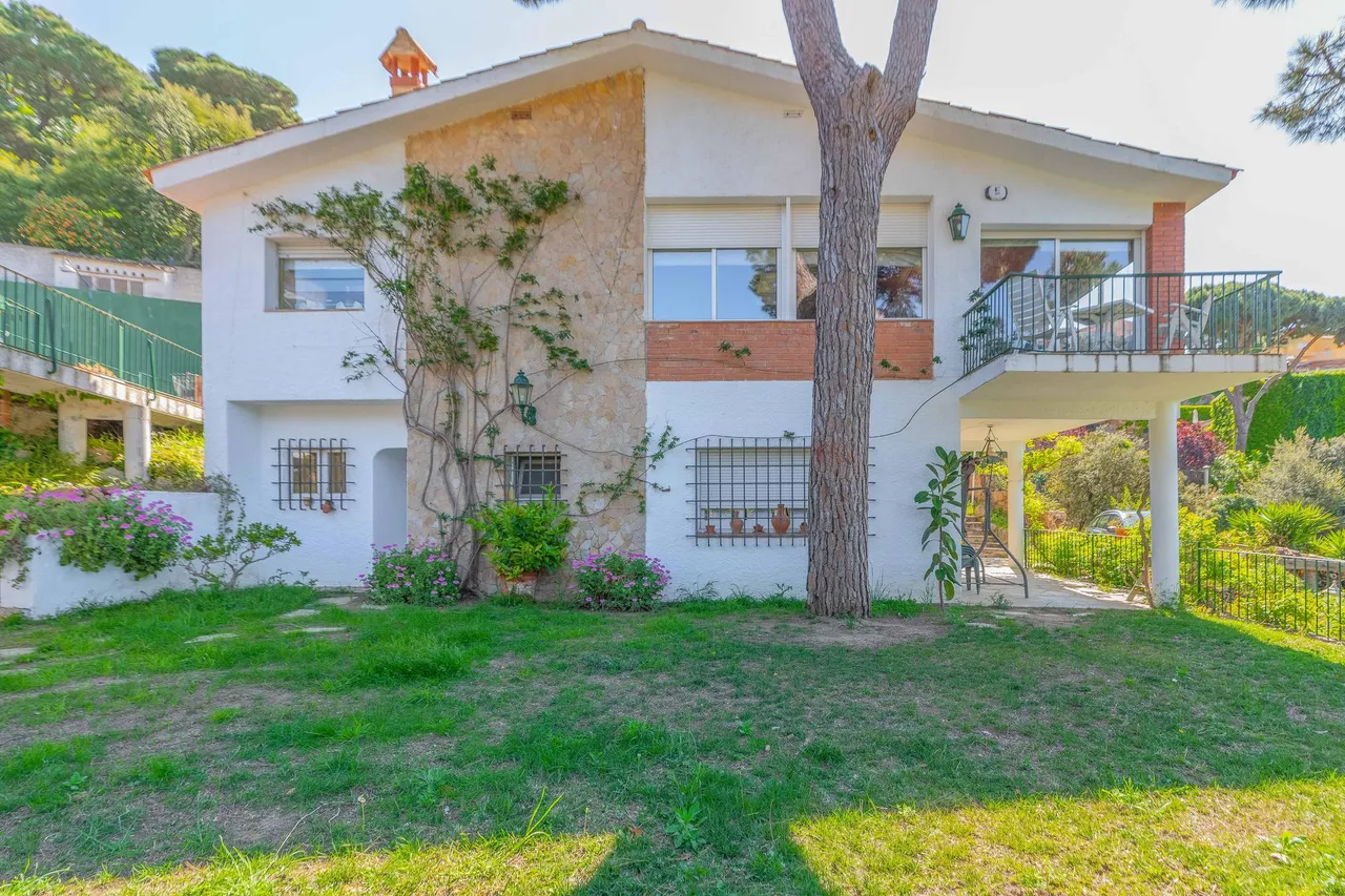 living - Casa de 354 m² en venta en Lloret de Mar / Tossa de Mar - gallery - 6