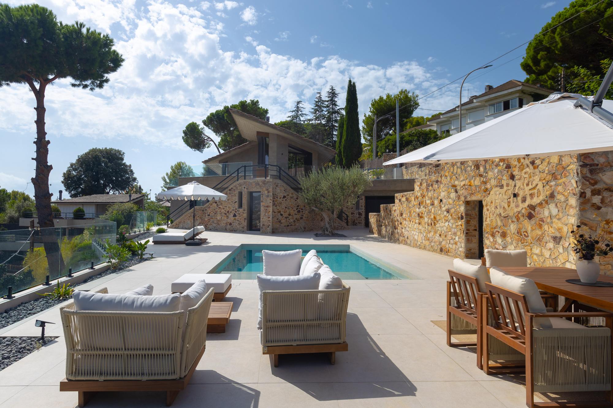 living - Casa / villa de 525m² en venta en Premià de Dalt, Barcelona - gallery thumbnail - 6