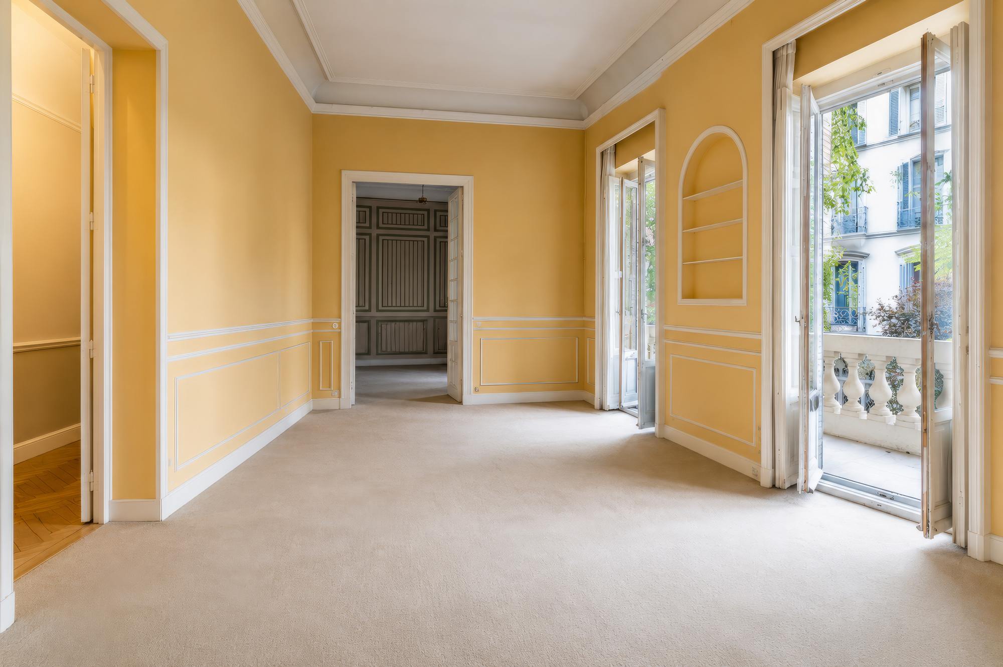 living - 490m² apartment for sale in Argüelles, Madrid - gallery thumbnail - 6