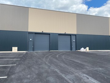 logistics - Activités / Bureaux À Louer - featured