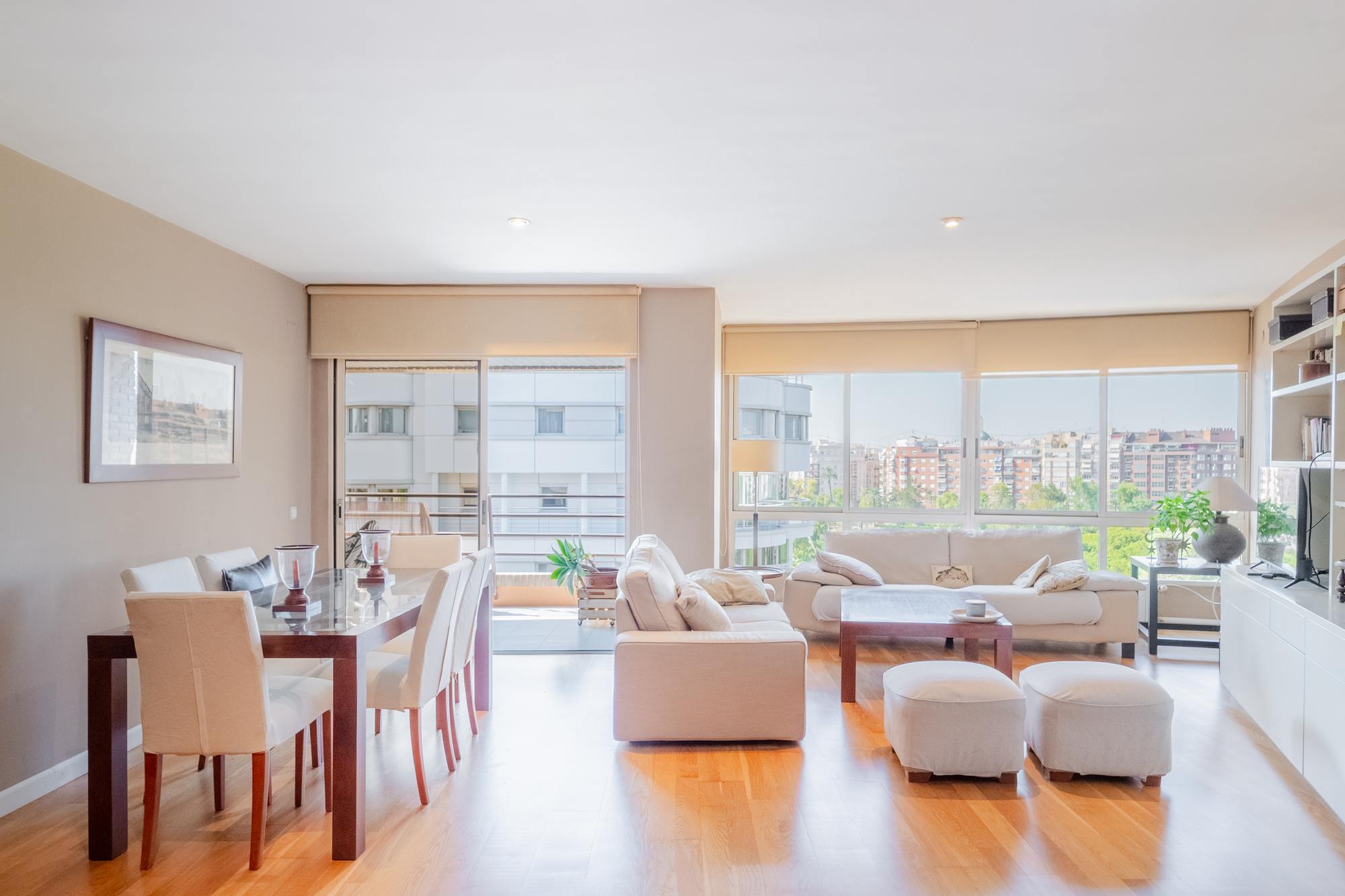 living - Piso de 206m² con 24m² terraza en alquiler en El Pla del Real - gallery - 2