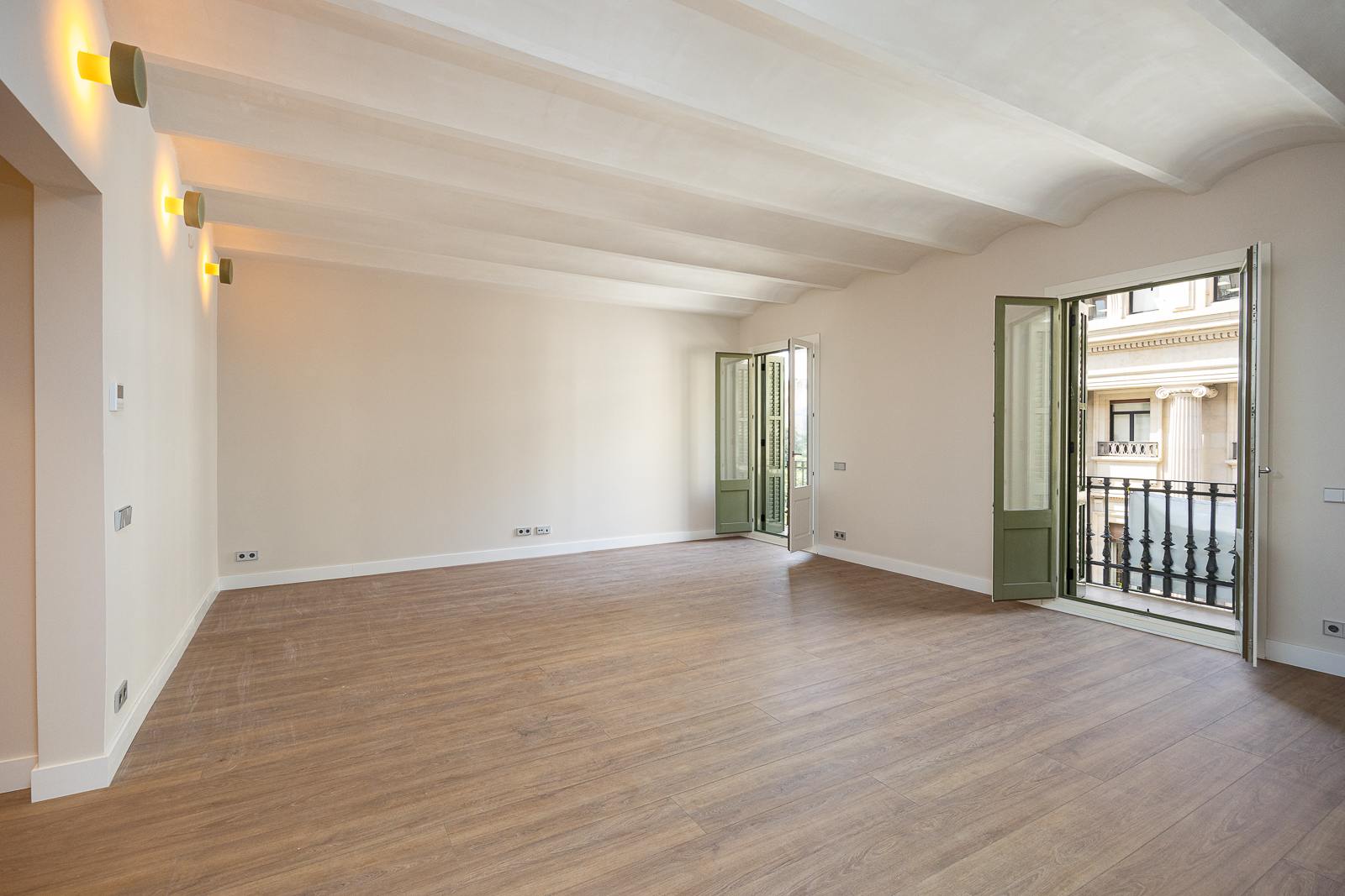 living - 204m² apartment for sale in El Born, Barcelona - gallery thumbnail - 10