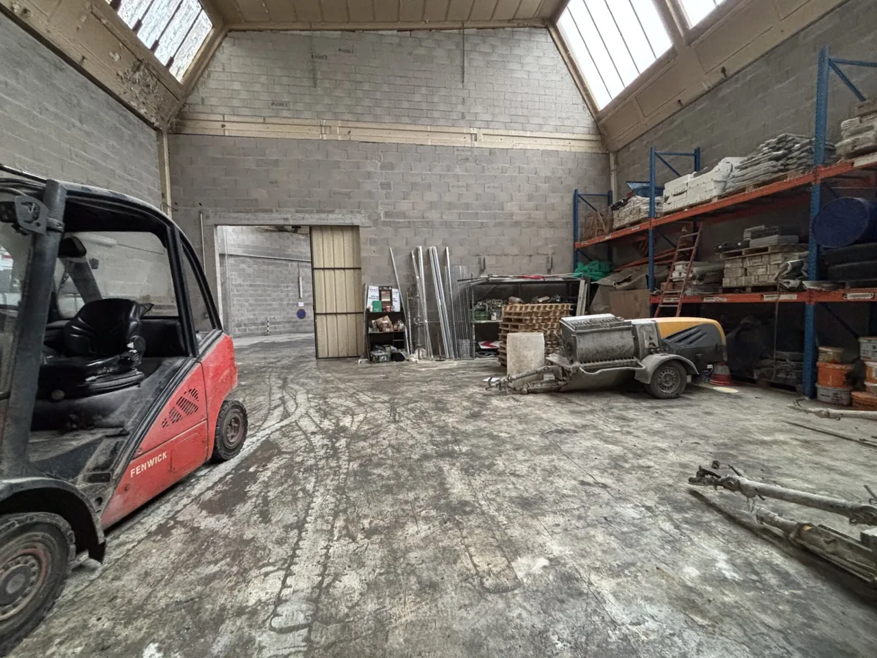 logistics - Warehouse For Sale - gallery - 3
