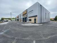 logistics - Light Industrial Premises / Offices For Rent - gallery thumbnail - 1