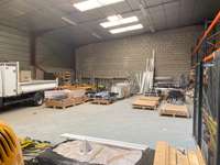 logistics - Activités / Bureaux À Louer - gallery thumbnail - 4
