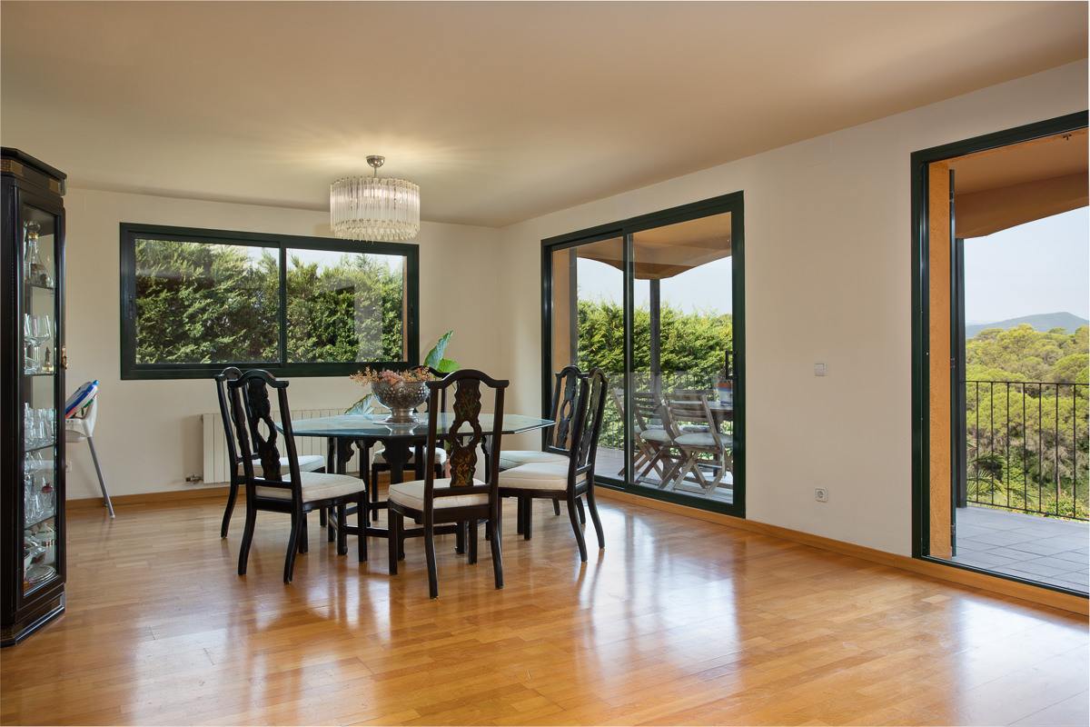 living - 459m² house / villa for sale in El Gironés, Girona - gallery thumbnail - 7