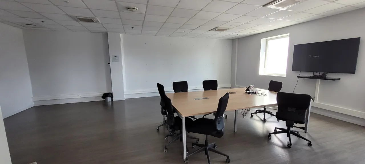 logistics - Logistics Warehouse For Rent - gallery - 4