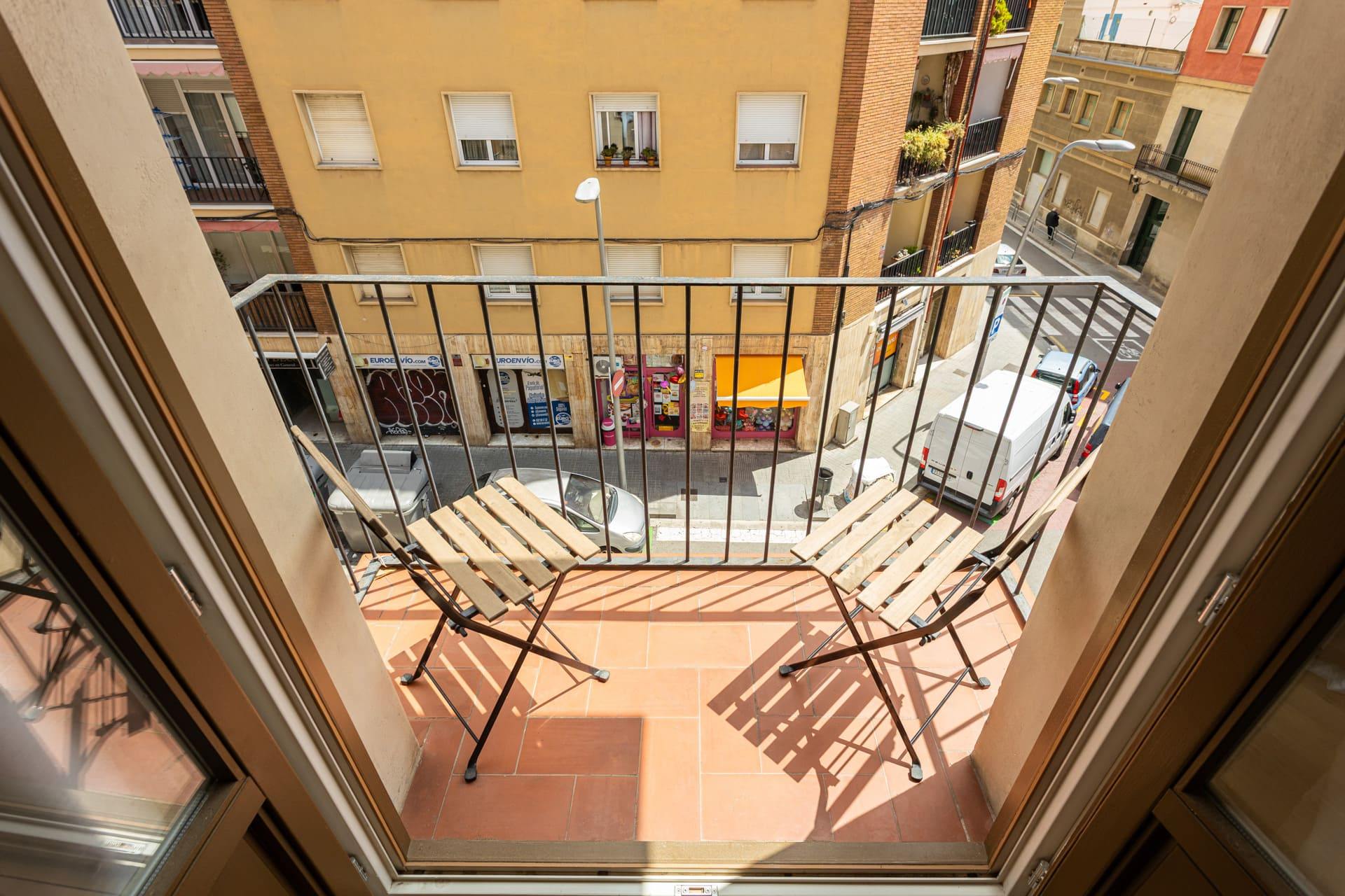 living - 82m² apartment for sale in Sants-Badal, Barcelona - gallery thumbnail - 5
