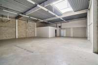 logistics - Warehouse / Offices For Rent - gallery thumbnail - 4